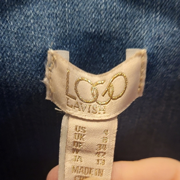 Custom Taylor Swift Upcycled Blue Denim Jean Jacket with Patchwork & Beads Sz 4 - Picture 6 of 8